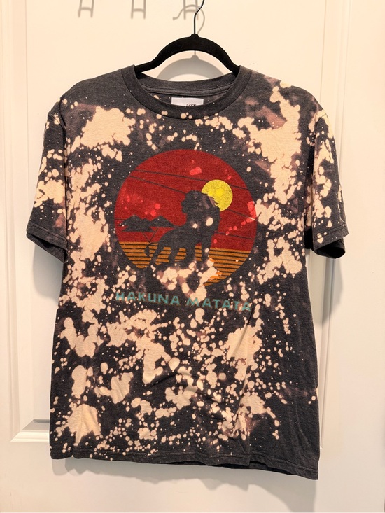 All About The Dye Other - All About The Dye Hakuna Matata Bleach Splatter
Graphic Size M